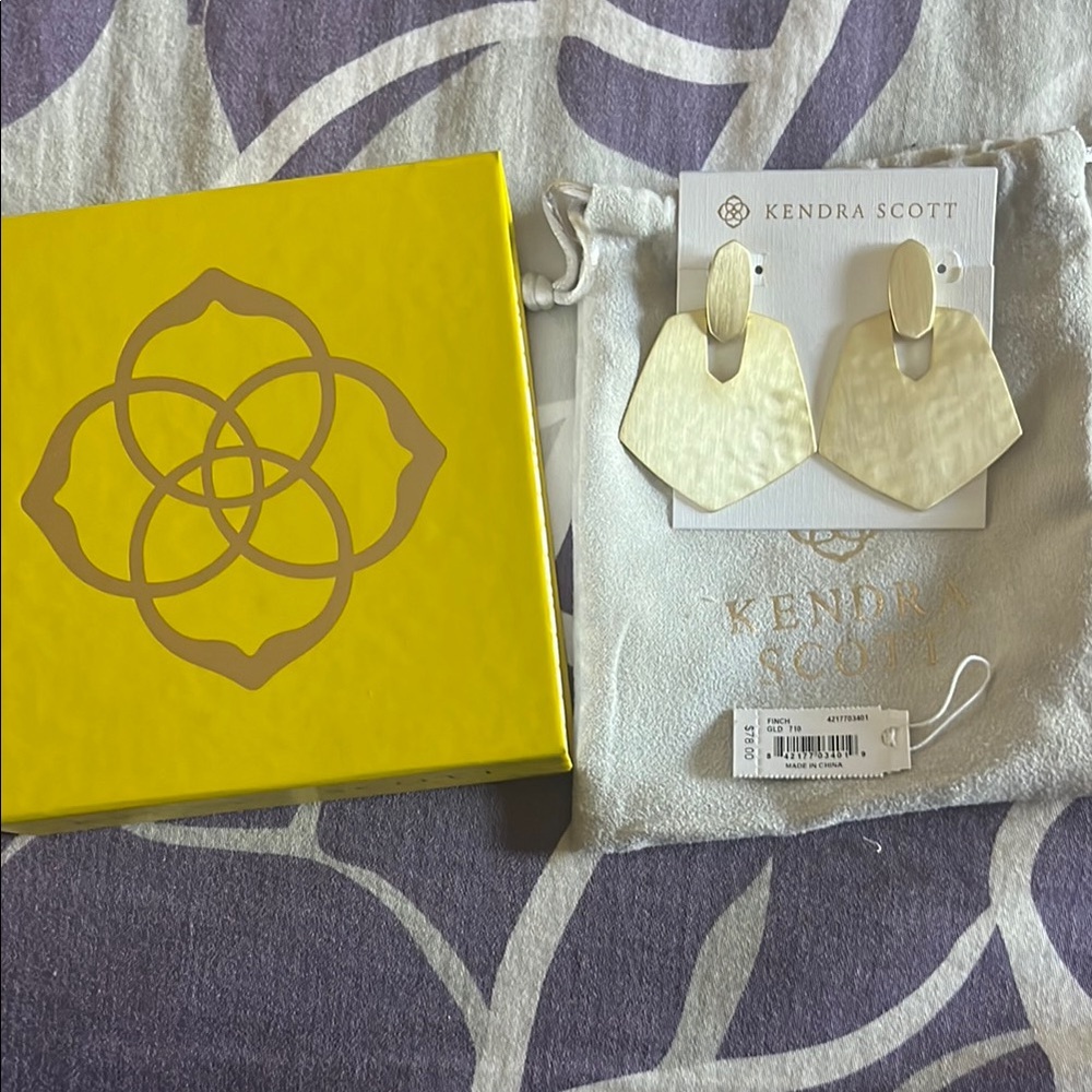 Kendra Scott Hammered Golf Earrings